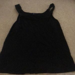 Blank tank top with a ruffled collar